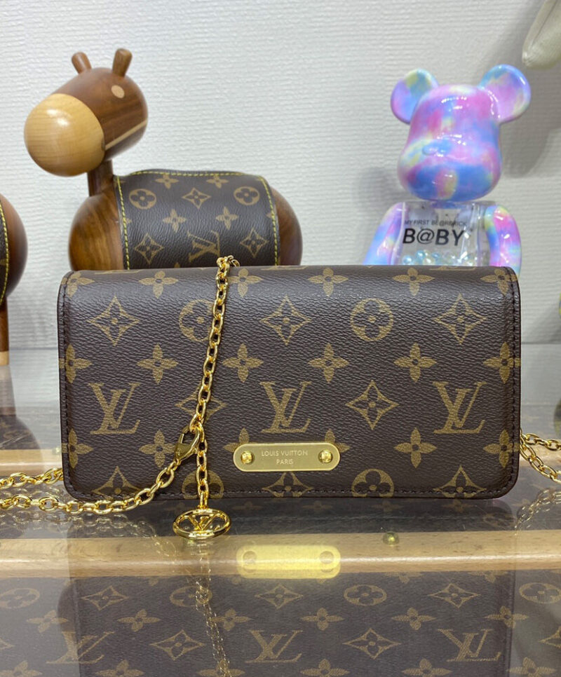 Louis Vuitton Wallet On Chain Lily M82509 Brown